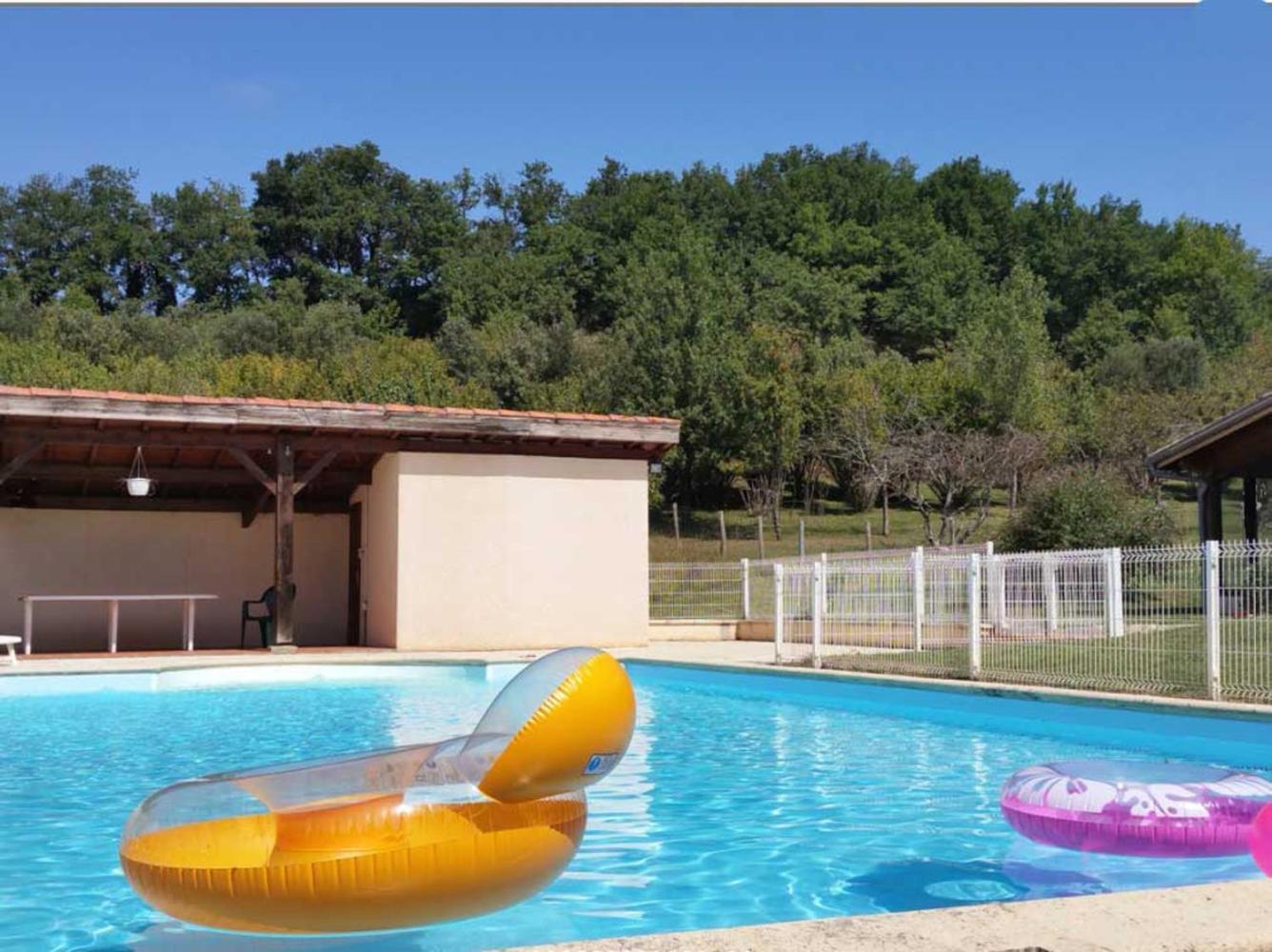 Seuls En Pleine Nature - Gite La Cote Blanche Puygaillard-de-Quercy Exteriör bild